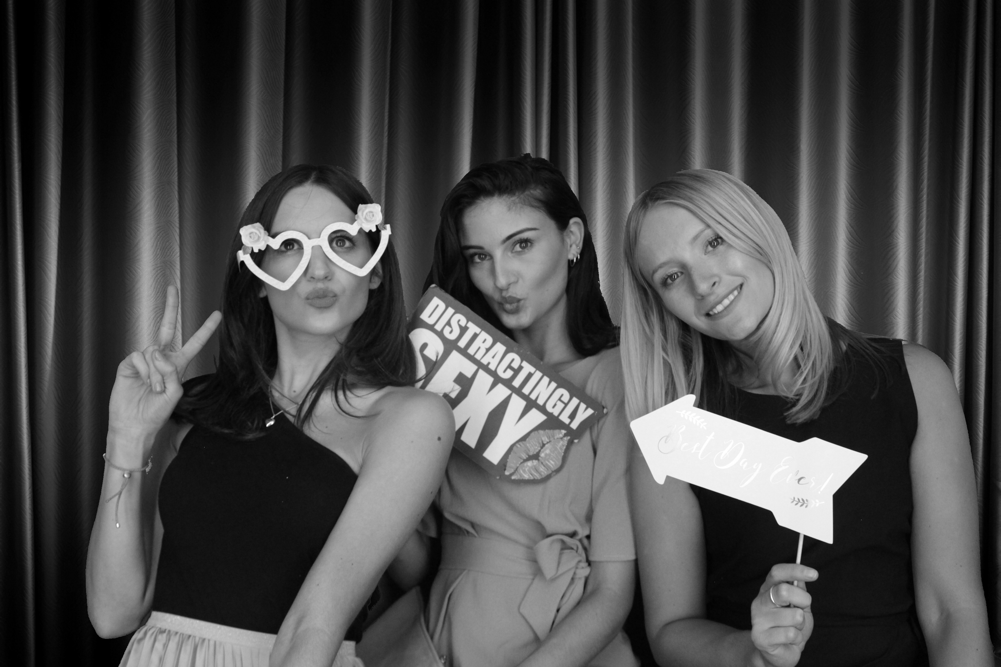 Mr & Mrs Rowe's Wedding | View more photos from the event at gallery.myphotoboothexperience.co.uk/u/MyPhotoBoothExperienceLtd/Mr-Mrs-Rowes-Wedding